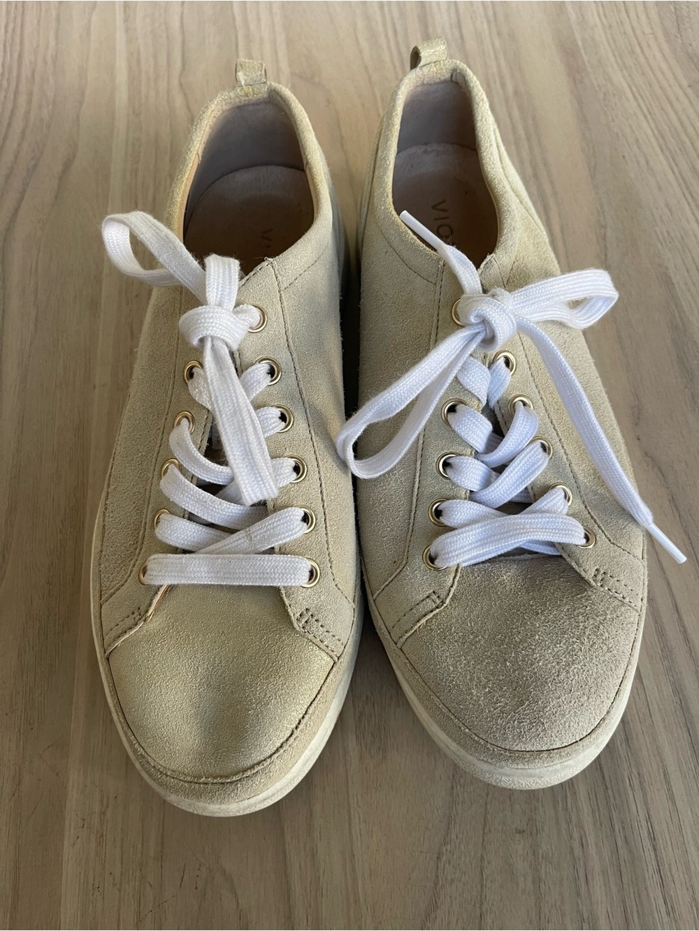Vionic Winny Cream Suede Lace-Up Sneakers